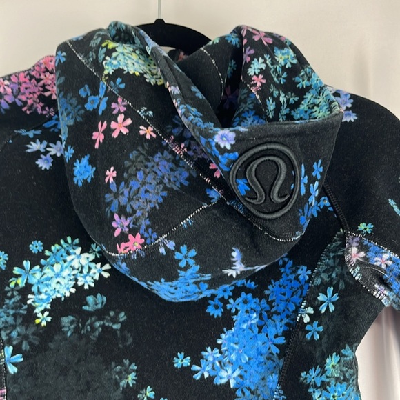 Lululemon Scuba Hoodie in Petal Pop Multi - Picture 13 of 13